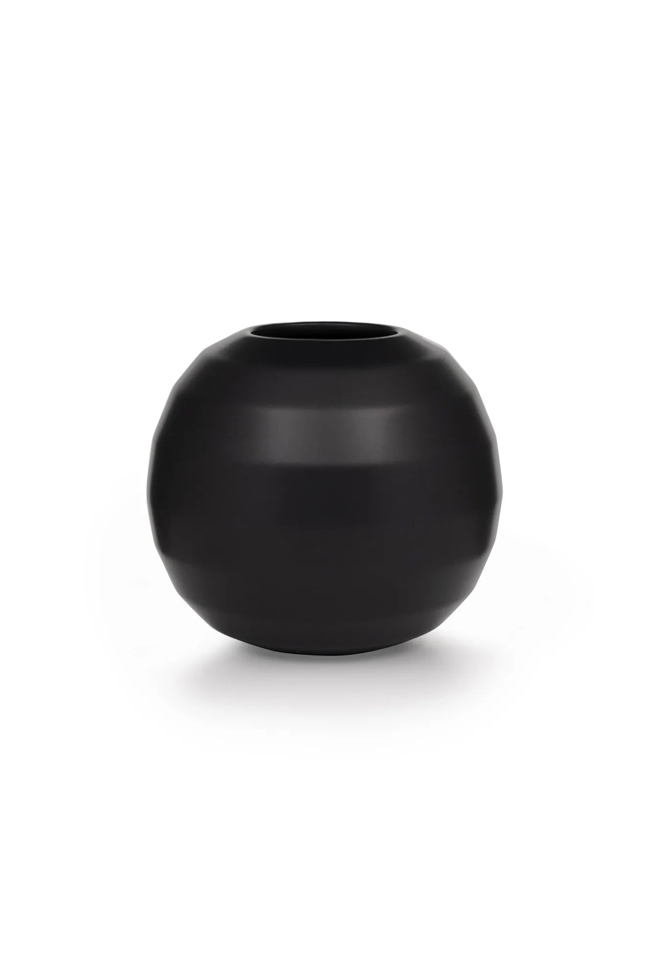 Omfamna svart vas 14 cm 400041 | Omfamna black vase 400041 | Omfamna schwarz Vase 400041