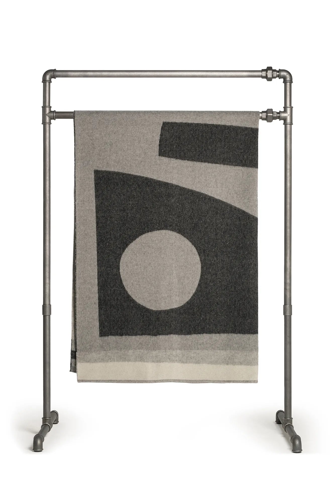 Alma grå pläd 180 cm 400081 | Alma grey throw blanket 400081 | Alma grau Wohndecke 400081