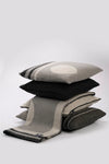 Alma grå pläd 180 cm stilren belysning | Alma grey throw blanket minimalist | Alma grau Wohndecke minimalistische Beleuchtung
