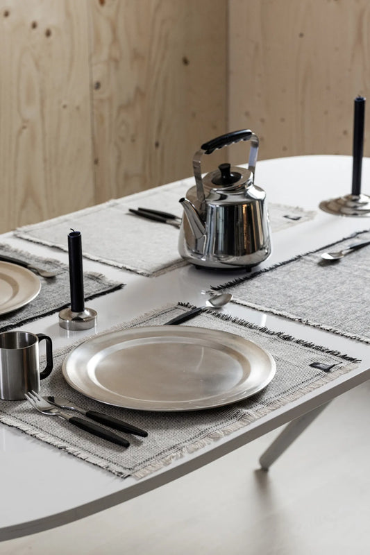 Forma stål ljusstake skandinavisk design stilren belysning | Forma steel candle holder minimalist lighting | Forma Stahl