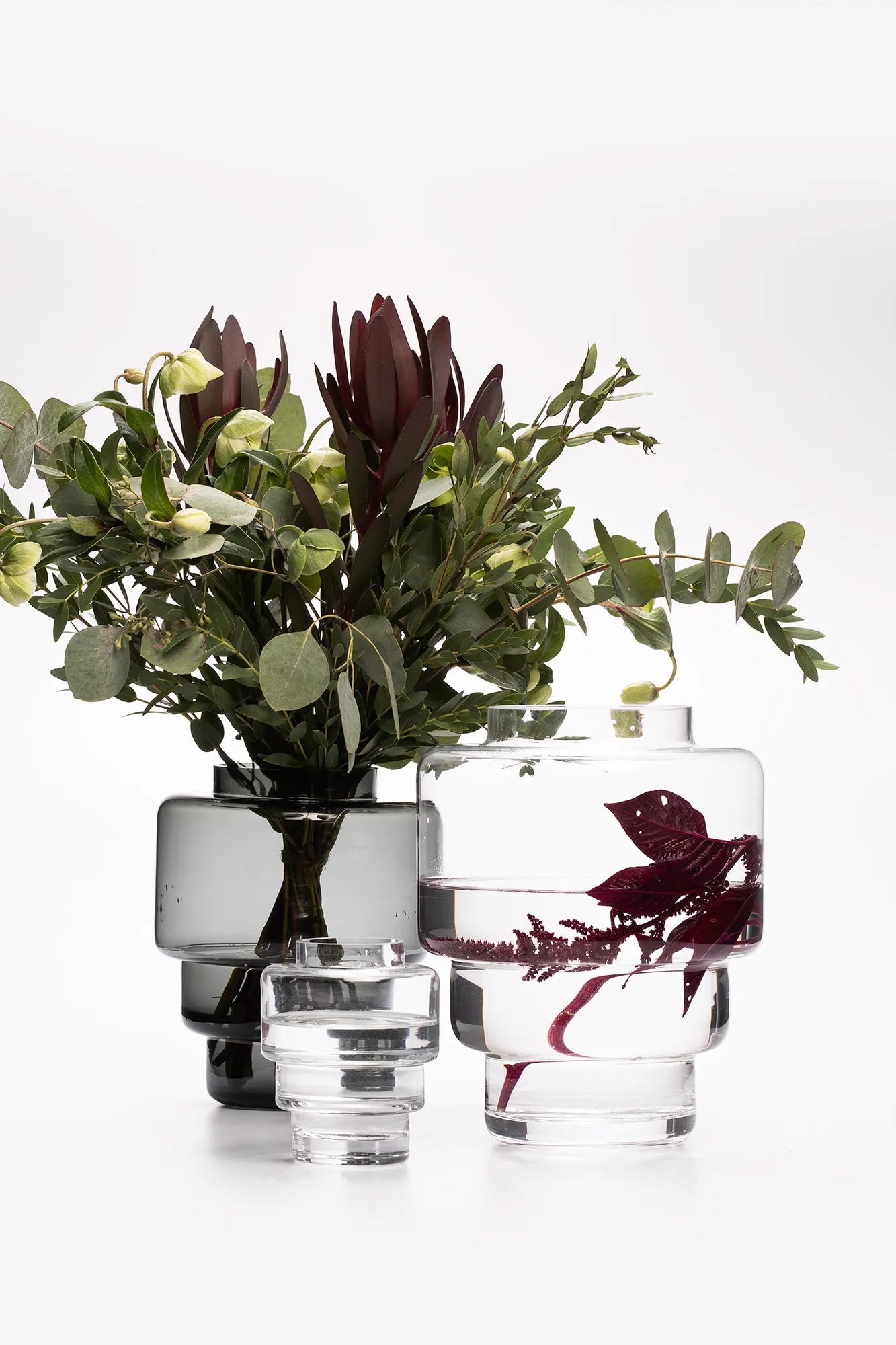 Akka grå vas skandinavisk design stilren belysning | Akka | Akka grau Vase skandinavisches Design minimalistische Beleuchtung