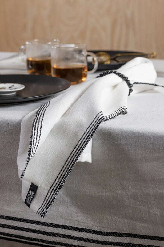 Stenhild vit bordslampa 300 cm svensk design | Stenhild white table lamp | Stenhild weiß Tischlampe schwedisches Design