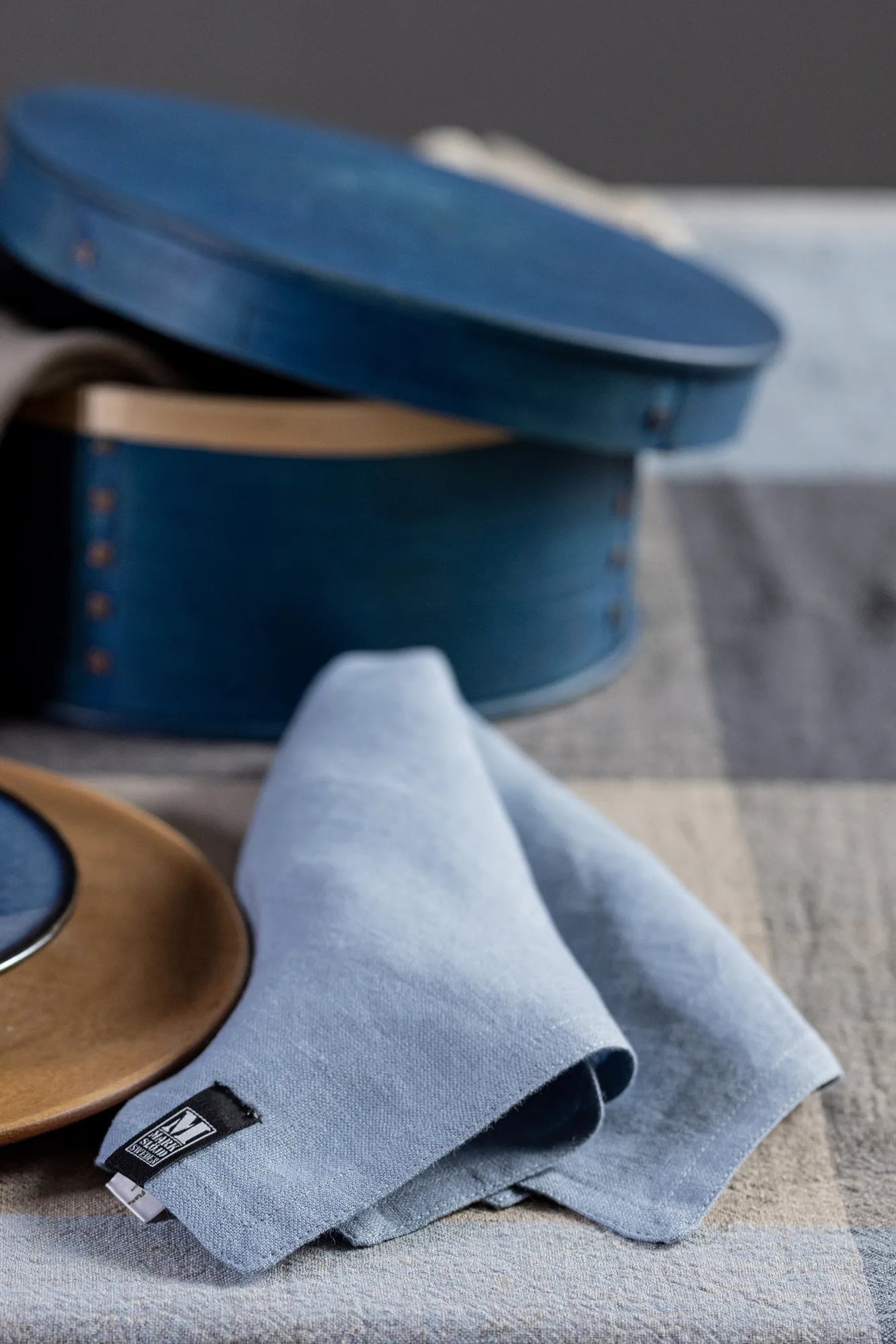Astrid blå bordslampa 240 cm stilren belysning | Astrid blue table lamp | Astrid blau Tischlampe minimalistische Beleuchtung