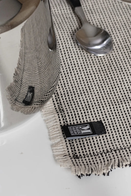 Liv vit bordslampa 35 cm skandinavisk design | Liv white table lamp Scandinavian | Liv weiß Tischlampe skandinavisches Design