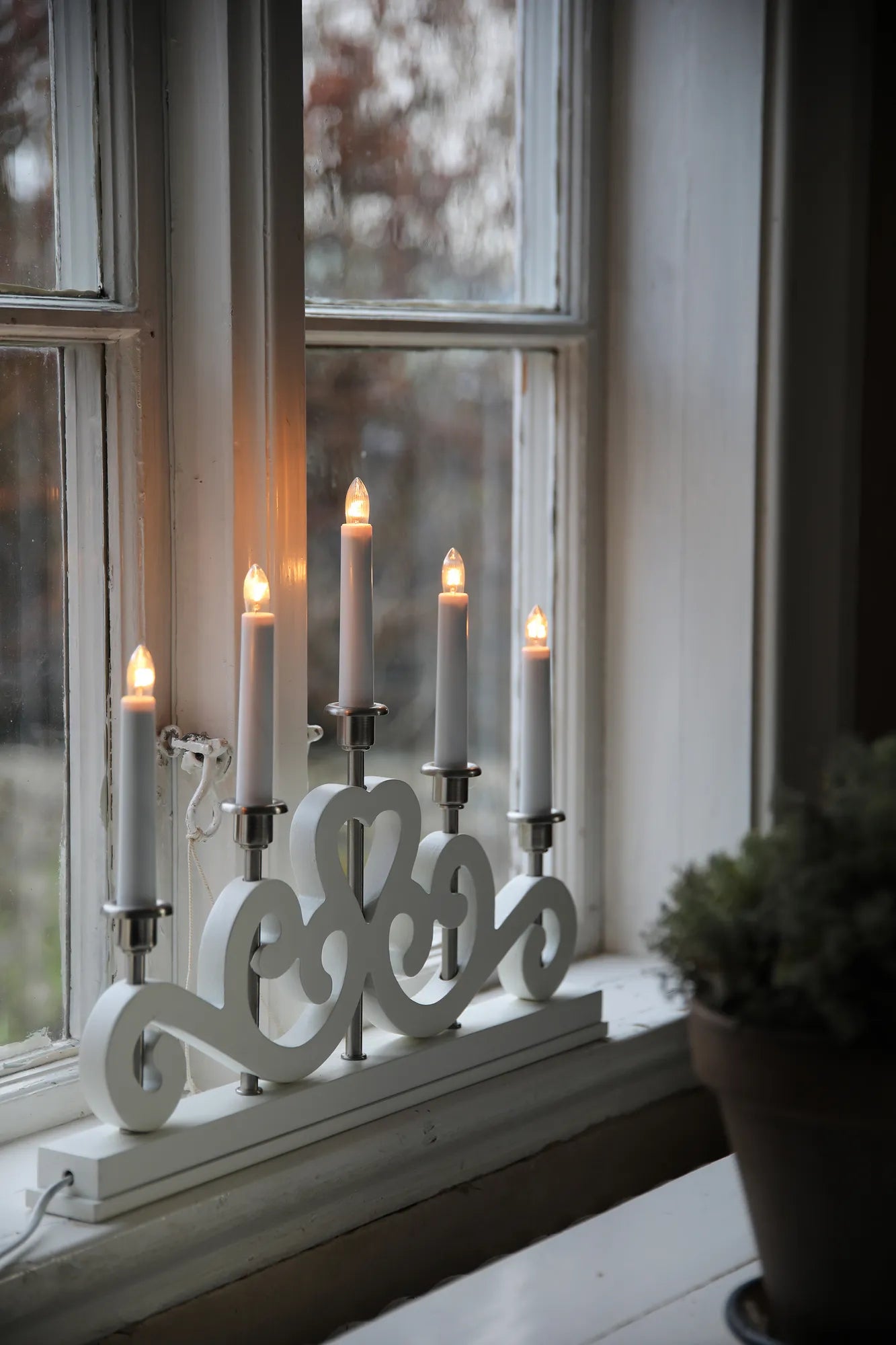 Eneby vit adventsljusstake julbelysning | Eneby white advent candle holder | Eneby weiß Adventsleuchter