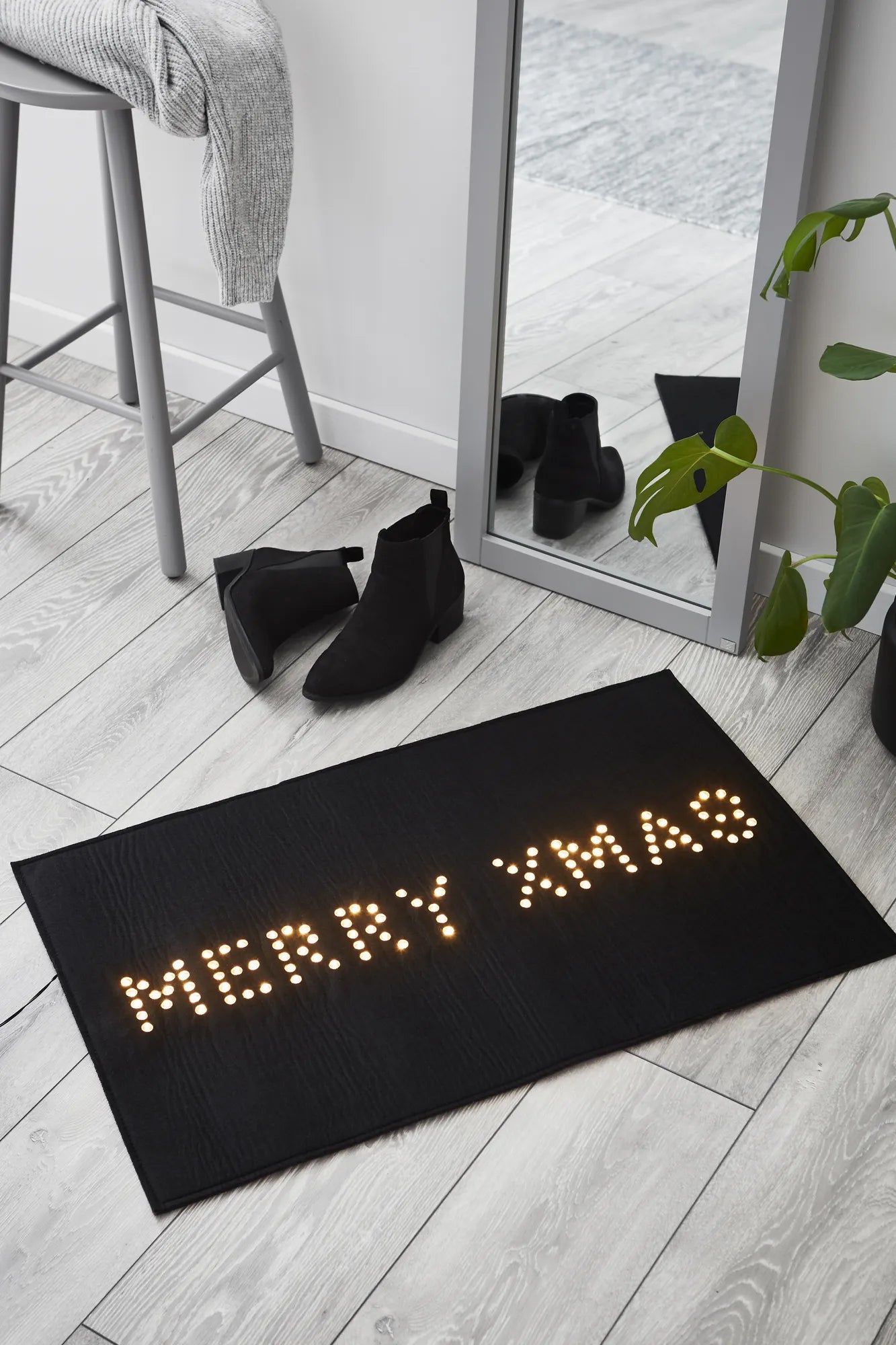 Lysa svart golvlampa belysning | Lysa black floor lamp | Lysa schwarz Stehlampe