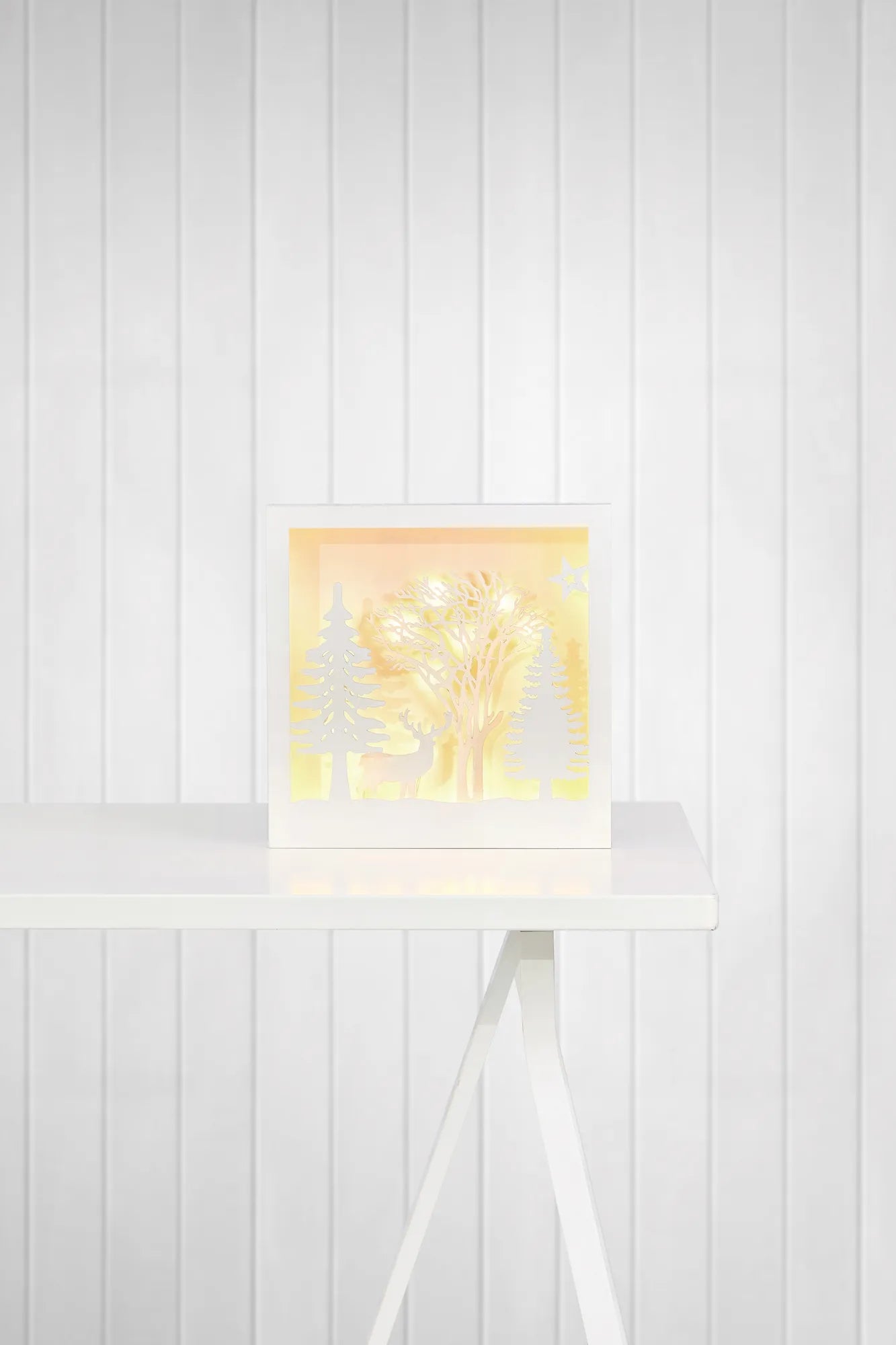 Folkabo vit bordslampa stilren belysning | Folkabo white table lamp | Folkabo weiß Tischlampe minimalistische Beleuchtung