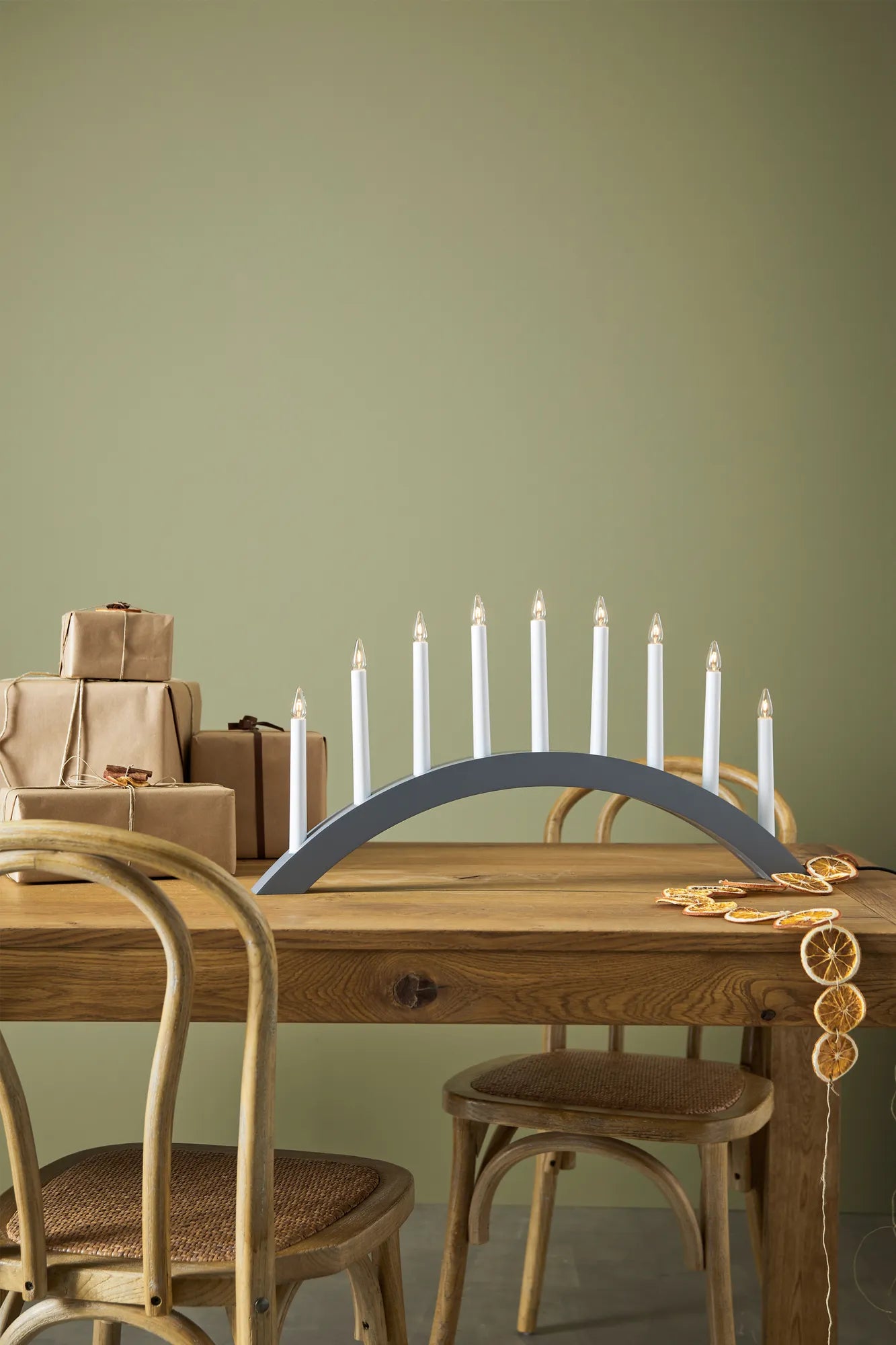 Atle grå adventsljusstake julbelysning stilren belysning | Atle grey | Atle grau Adventsleuchter minimalistische Beleuchtung