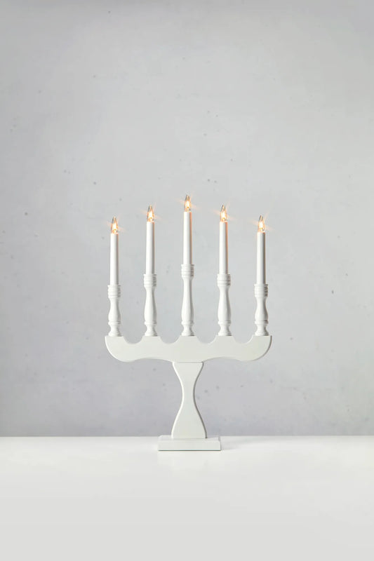 Svaneholm vit adventsljusstake julbelysning stilren belysning skandinavisk design | Svaneholm white advent candle | Svaneholm