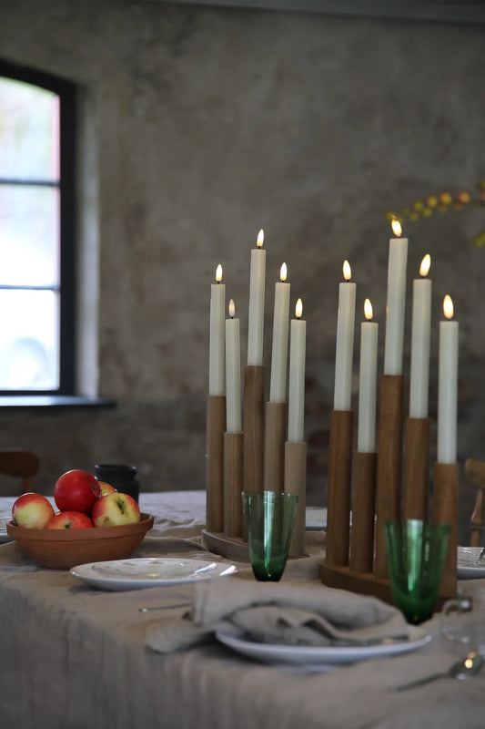 Milo brun adventsljusstake julbelysning stilren belysning skandinavisk design | Milo Scandinavian design | Milo braun