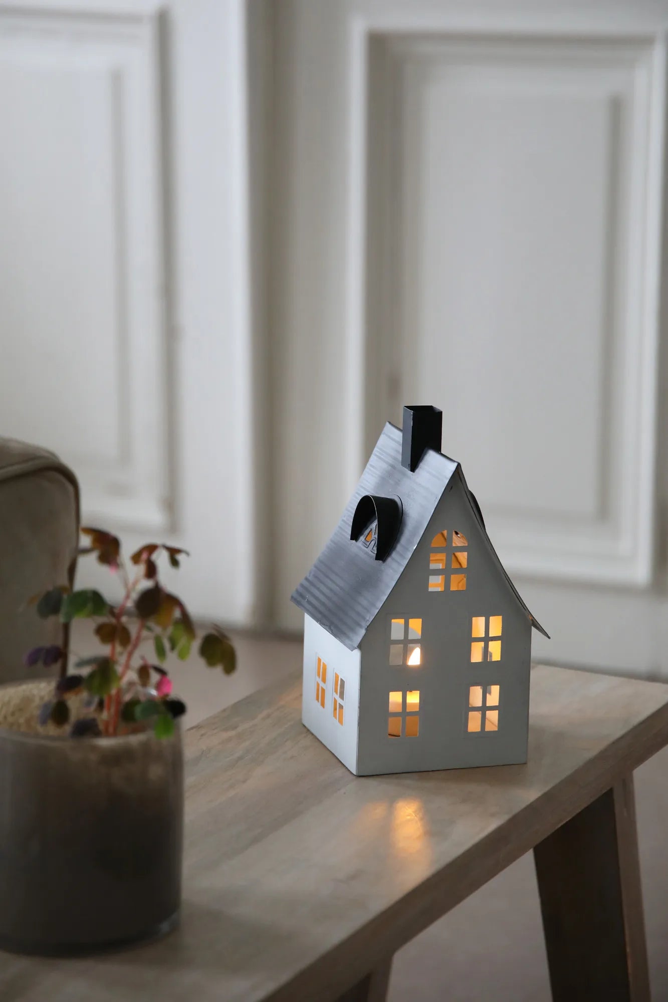 Luton vit lampa skandinavisk design | Luton white lamp Scandinavian design | Luton weiß Lampe skandinavisches Design