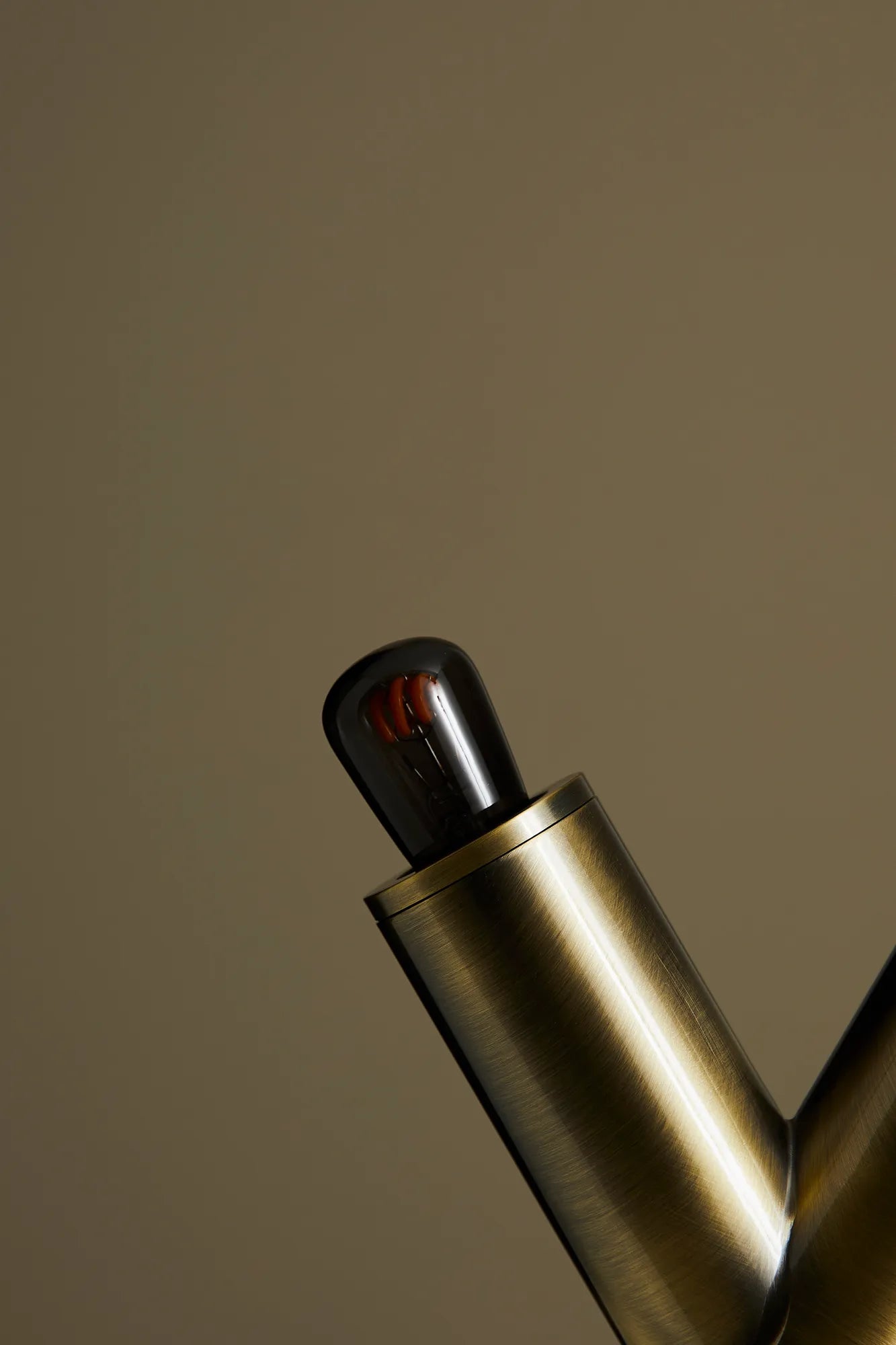 Unison svart ljuskälla | Unison black light source 7711390 | Unison schwarz Lichtquelle 7711390