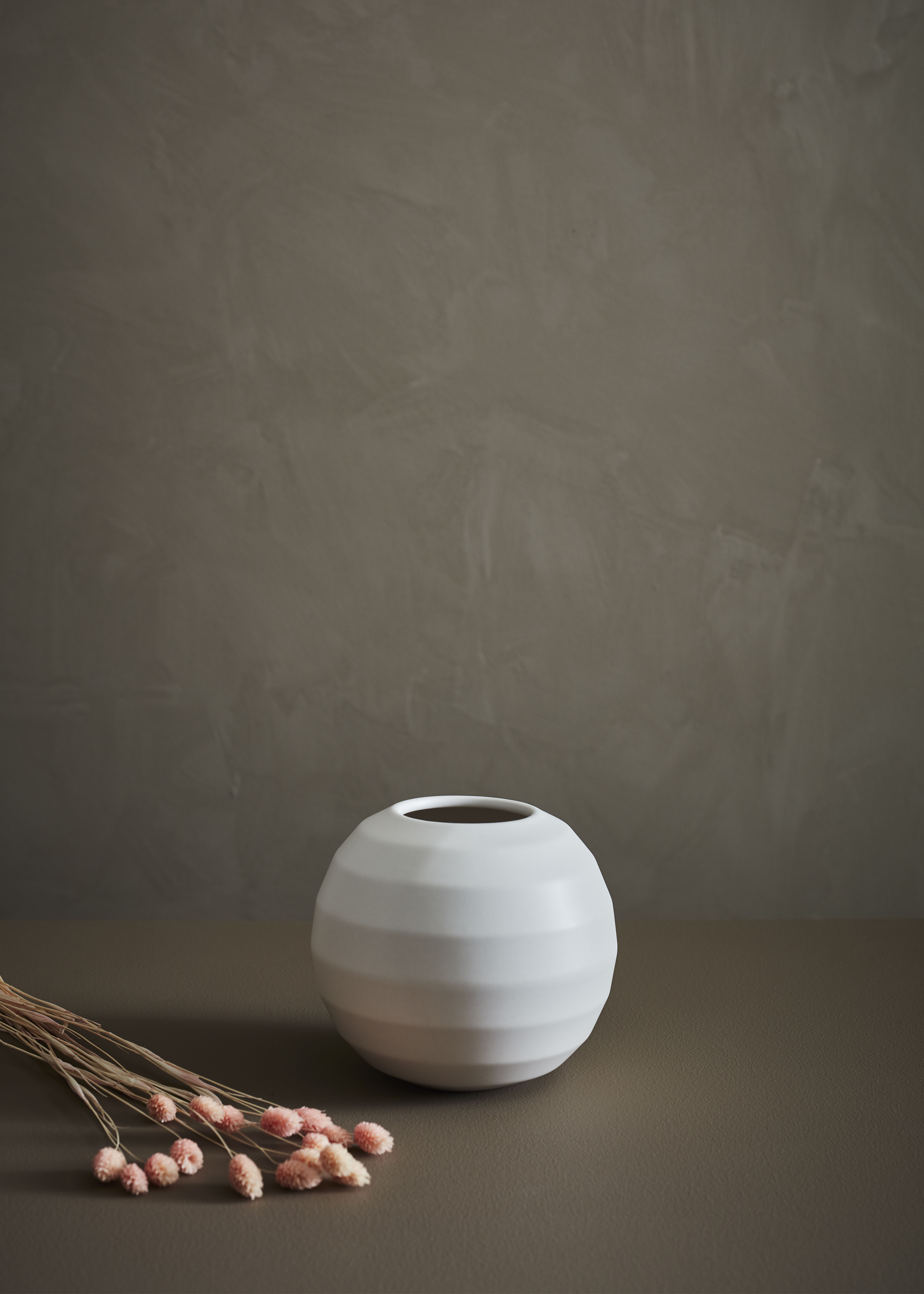 OMFAMNA – Ceramic Pot White