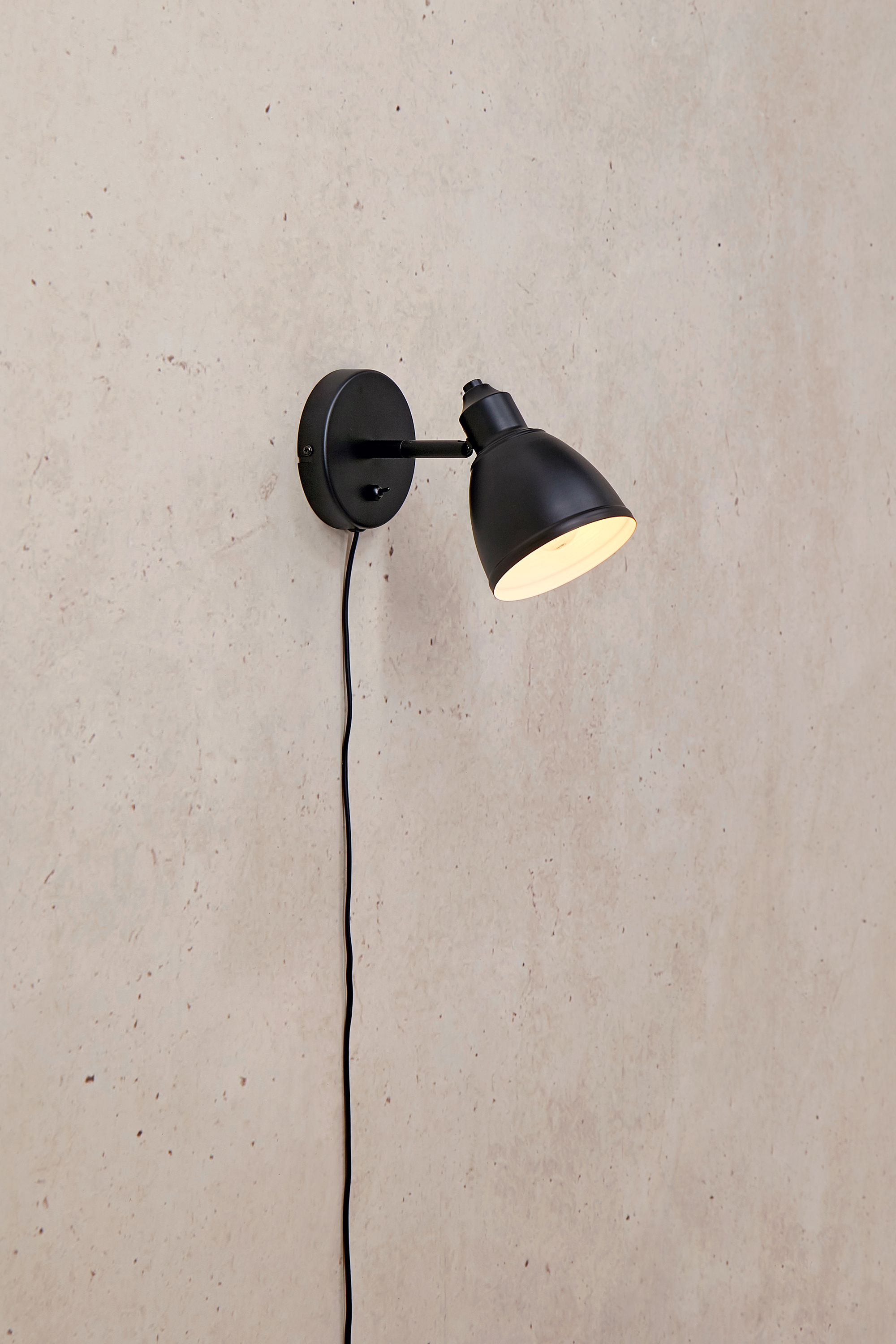 Markslöjd Story – Wall lamp Black